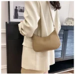 Fashionable and Trendy Solid-Color Handbag, Simple and New Small Square Bag, Stylish and High-Quality Single-Shoulder Armpit Bag - Image 4