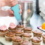 Silicone Piping Bags and Tips Set Cake DIY Decorating Kit with Stainless Steel Nozzle Reusable Silicone Pastry Baking tool - Image 3