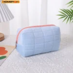 HOMEFISH Stylish Large‑Capacity Pillow‑Shaped Storage Bag, Portable Multifunctional Cosmetic & Pen Pouch For Women Daily Carry - Image 3